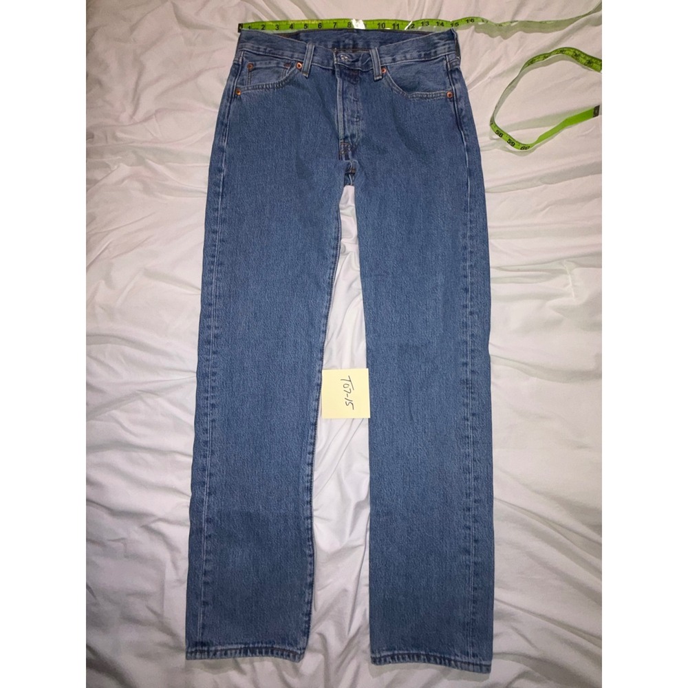 Levis 501 Original Fit Jeans Medium Wash Blue Denim Button Fly 29x32 T07-15